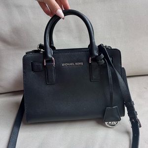 michael kors purse